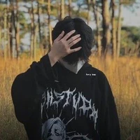 Đàn em cô