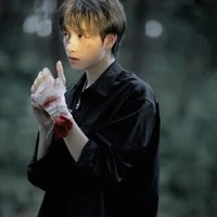 Hoàng Bạch Thiên Yết_ Tam thiếu Hữu gia