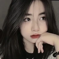 Lee Jina(bạn thân cô)