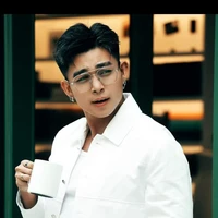 Jun Phạm