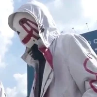 606