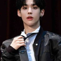  Song Hwarang ( 화랑 )