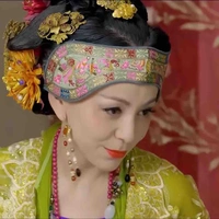 Hoa Tỷ (mẹ của TB và TM)