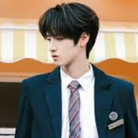 Chu Chí Hâm (20t) hắn