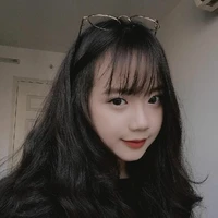 Gia Uyên ( bạn cùng bàn nữ9)