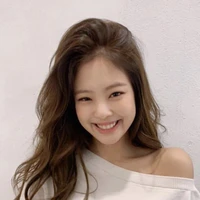 kim jennie [ em]