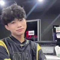 Hân_Quý_Jiro
