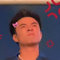 Bé Âm hay dỗi