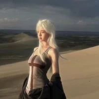 Phạm Thùy Dương _Low_