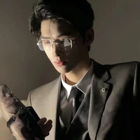 Gia Hoàng Tư(bố n9)