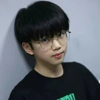 Thụy lúc nhỏ
