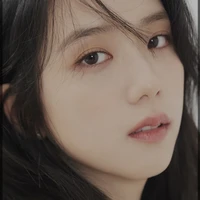 Kim JiSoo (chị họ)