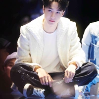 Vương Nhất Bác 