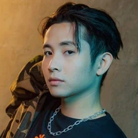 Trần Tiến/Ricky Star