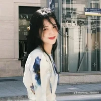 THÙY ANH