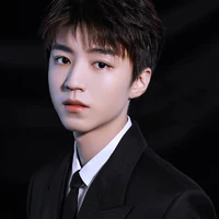 Vương Tuấn Khải