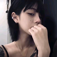 Tề  Nguyệt