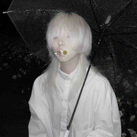 Minh Thư - cô