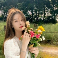 lưu nhã phương ( em lưu triết-bn nữ9 )