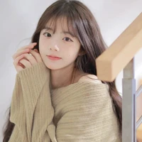 Triệu Ly Hoa_Y tá Triệu+Phụ tá