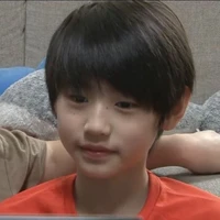 Sung Hoon(lúc bé)