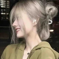 nguyễn gia uyển ngân( wiarely)