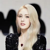Kim Somi (Em)
