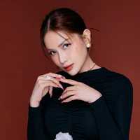 chị Ngọc