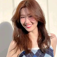 Lê Huỳnh Thúy Ngân ( Cô )