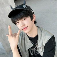 Trương Hàm Thụy<Y>