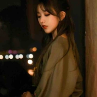 Chị-Hạ Tuấn Lâm 