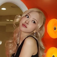 Park Chaeyoung ( nàng Rosé)
