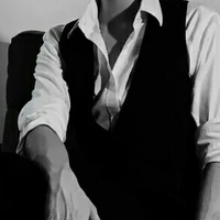 Phong Kiệt-ba nuôi cô