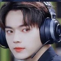 Hàn Minh Tuấn (anh 3)(Quản Lý SC và SKT)