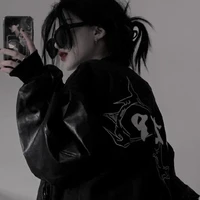 Liễu Linh Chi-mẹ cô