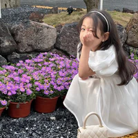 Vũ Trâm Anh-Phạm Kiều Anh lúc nhỏ