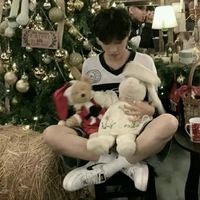 Quốc Huy (Anh Trai nữ 9)