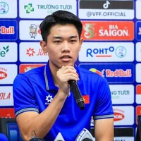Đình Bắc ( anh ta)