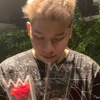 Trung Hiếu-Strange H