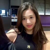 Jung Ahyeon - Nàng