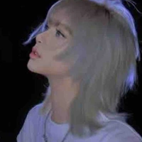 Lalisa Manoban ( cô)
