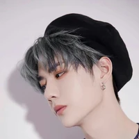 Vương Nhất Bác (papa c.anh)