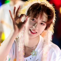 Hạ Tuấn Lâm-em