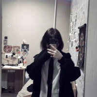 Di Hữu Hy ( chị )