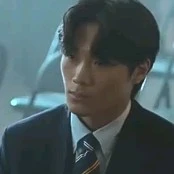 Yang Gwa Myung - Học sinh diện học bổng