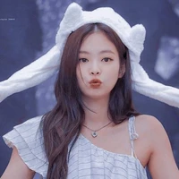 Kim Jennie (em)