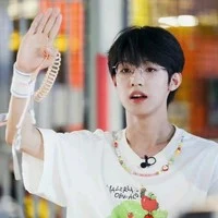 Trương Trạch Vũ ( Cậu)