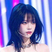 Rine [Tác Giả]