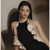 becky ( mẹ cô)