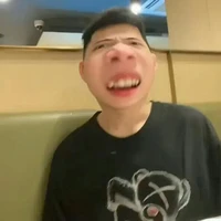 t/g bị đẹp zai giai đoạn cúi 😎